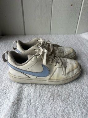 Nike Kids White Sneakers with Light Blue Swoosh 4Y